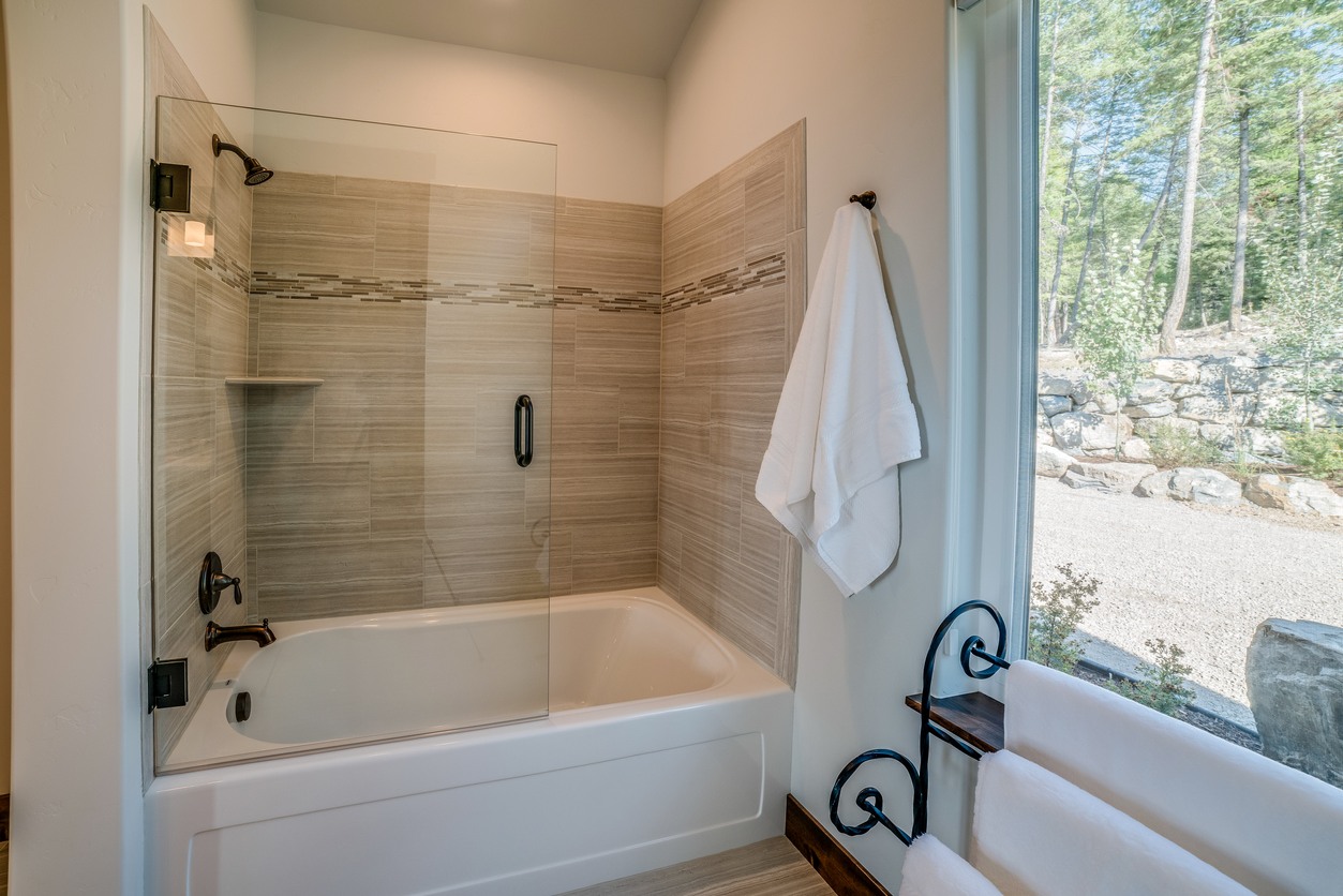 Shower & Tub Installation in Indian Hills